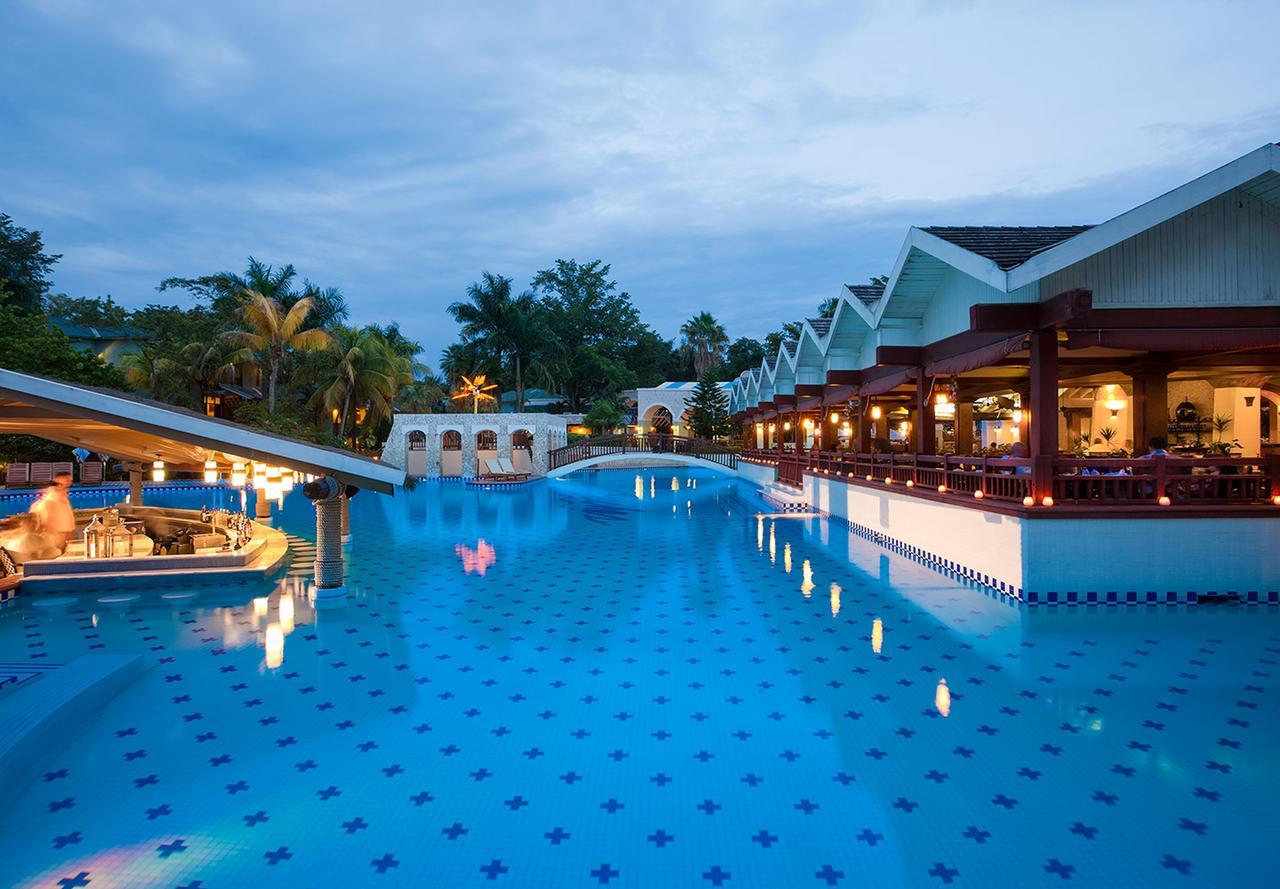 Beaches Negril Resort And Spa Exterior photo